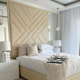 JJ Bed Set Queen Size Included Extras Mirrors & Pedestals